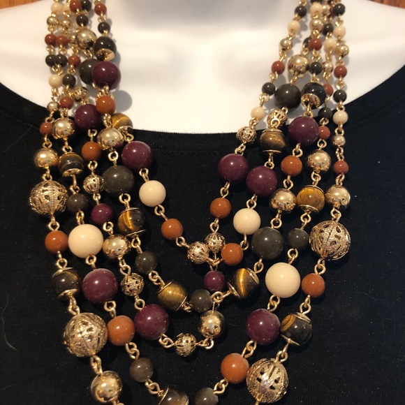 Beautiful necklace - Picture 2 of 2